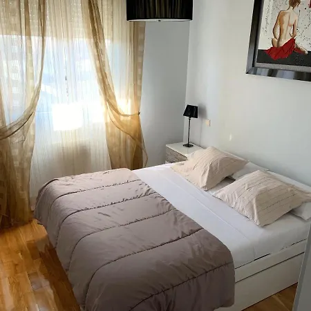 Apto Alma Parking Y Piscina Gratis Zaragoza Exterior foto